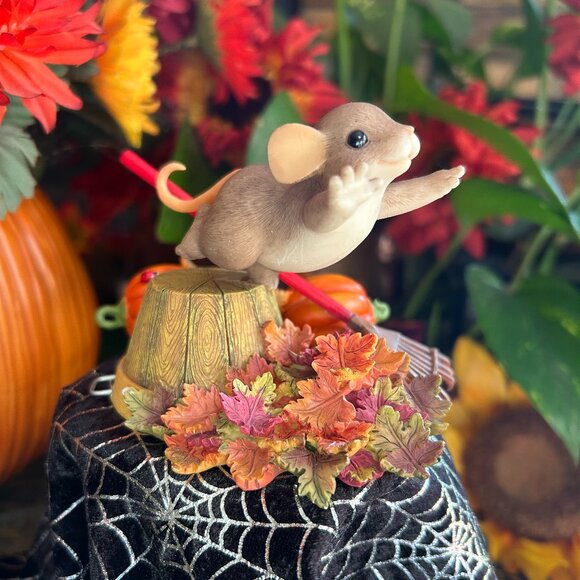 Charming Tails HALLOWEEN “Dive Right In” (85/118) - Picture 10 of 15